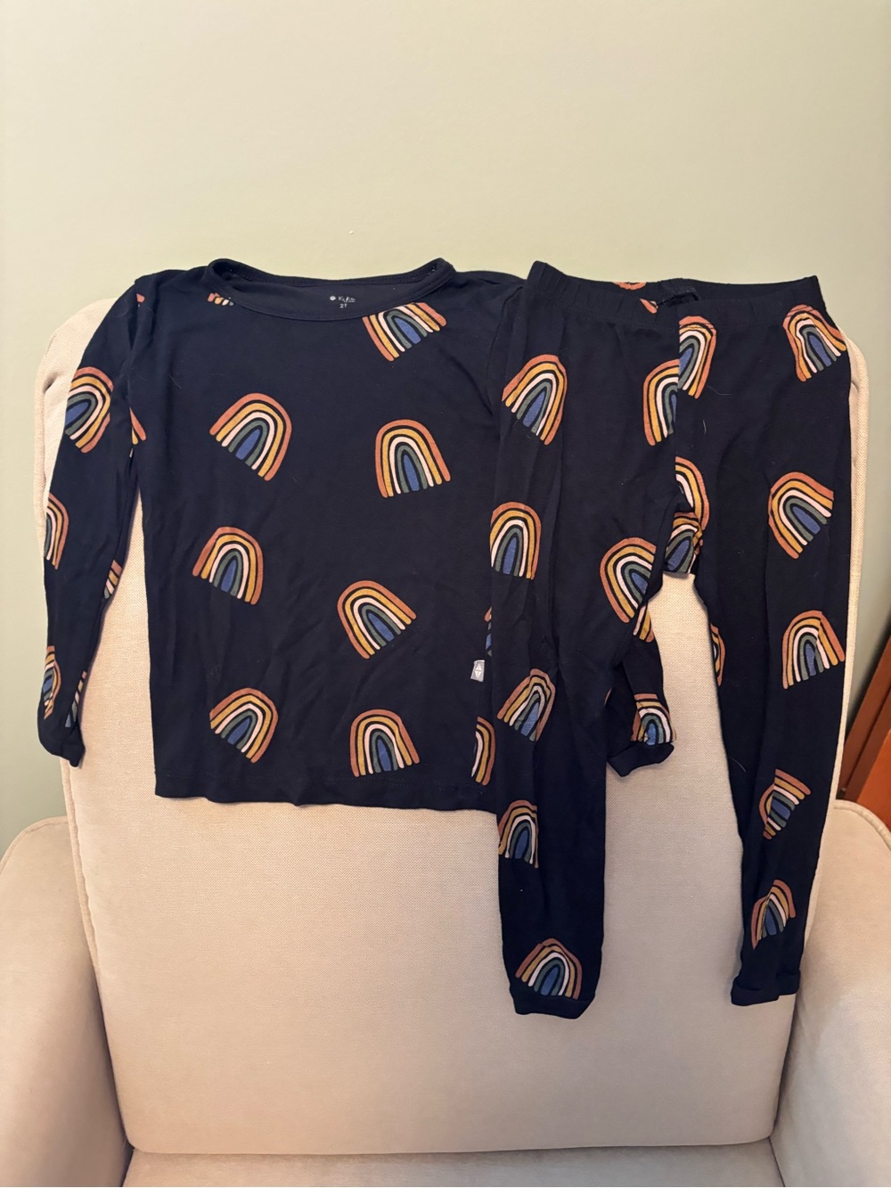 Kyte Baby Bamboo Long Sleeve Pajamas- Rust midnight Rainbow, 2T